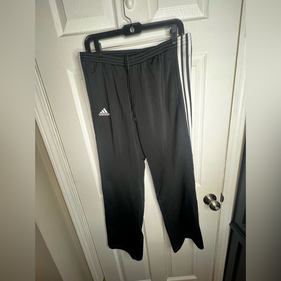 adidas Pants - Vtg adidas Women's Medium Black 3 Stripe Warmup Track Pants UK 14 Zip Hem M